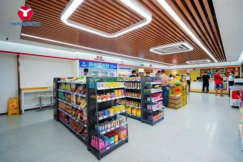 加油站便利店風貌.jpg